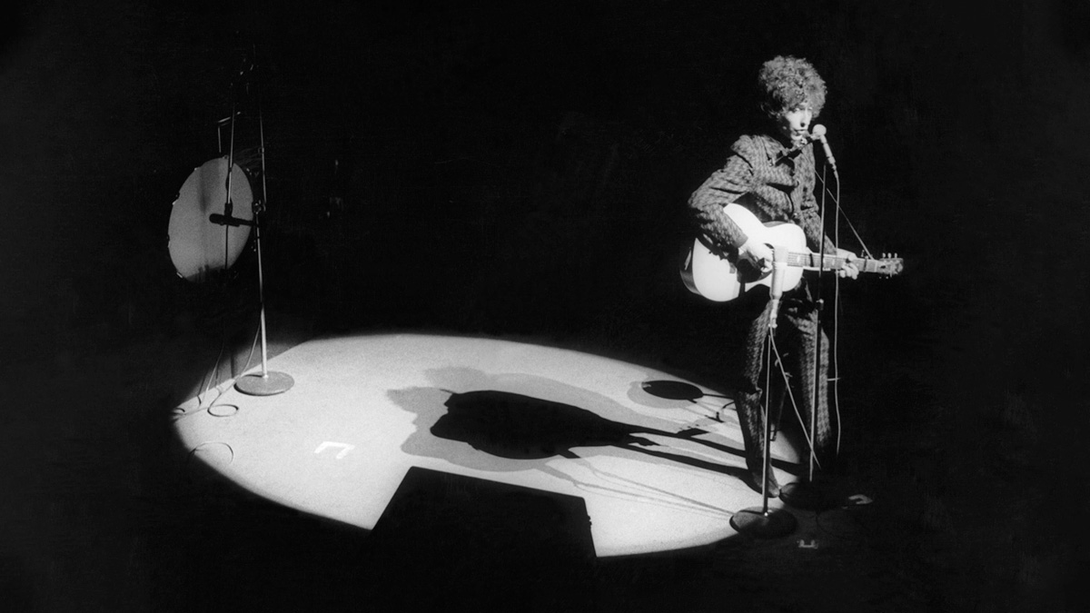 Bob Dylan on stage in 1966
