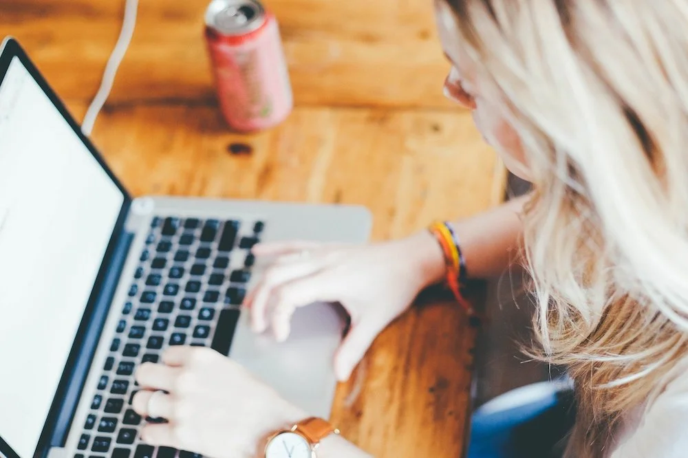 How many people in the UK worked from home prior to coronavirus outbreak?
