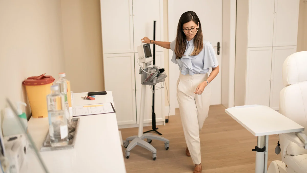 Paracelsus Recovery treatment room